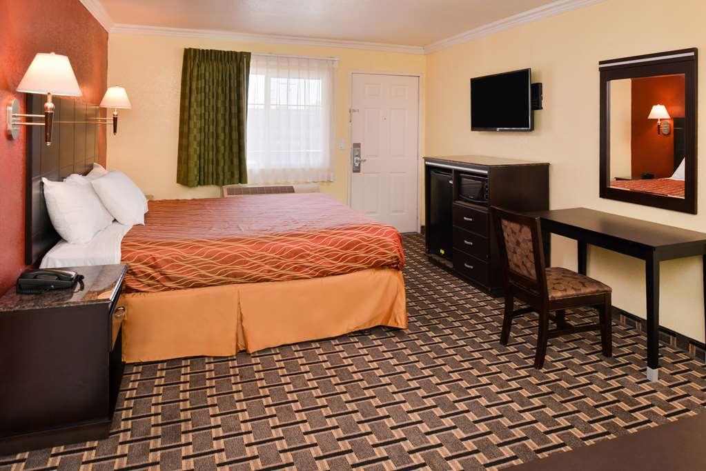 Americas Best Value Inn-Rialto Chambre photo