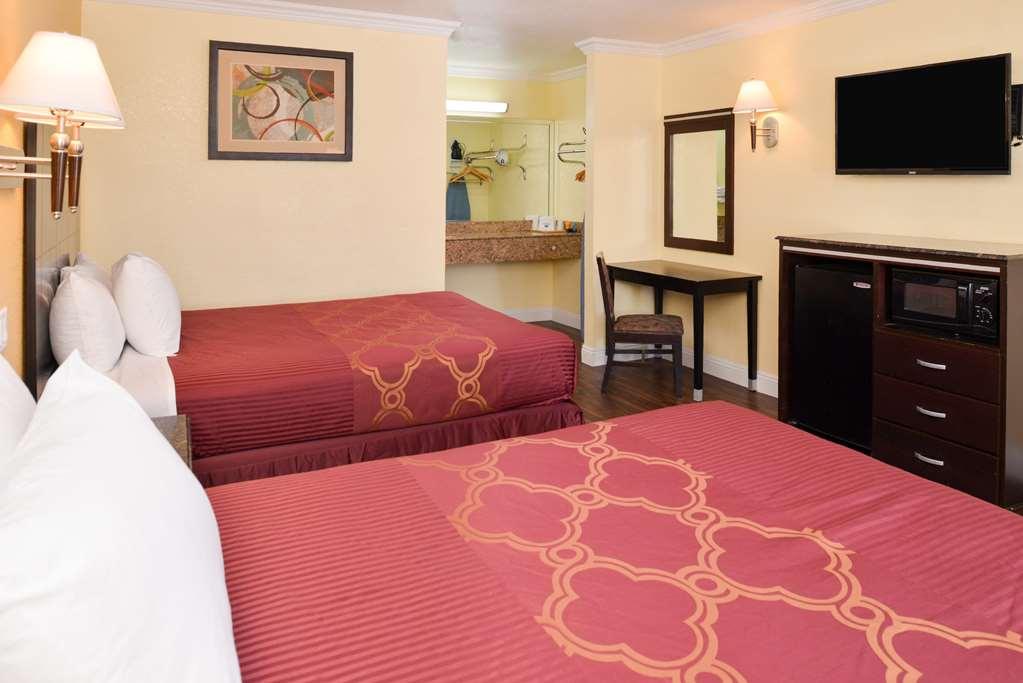Americas Best Value Inn-Rialto Chambre photo