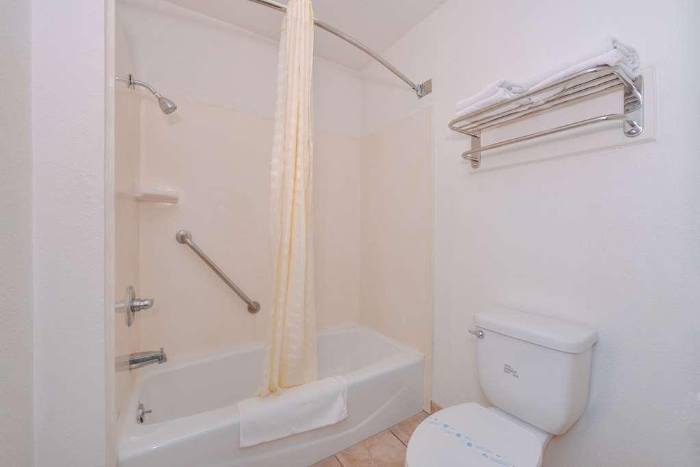 Americas Best Value Inn-Rialto Chambre photo
