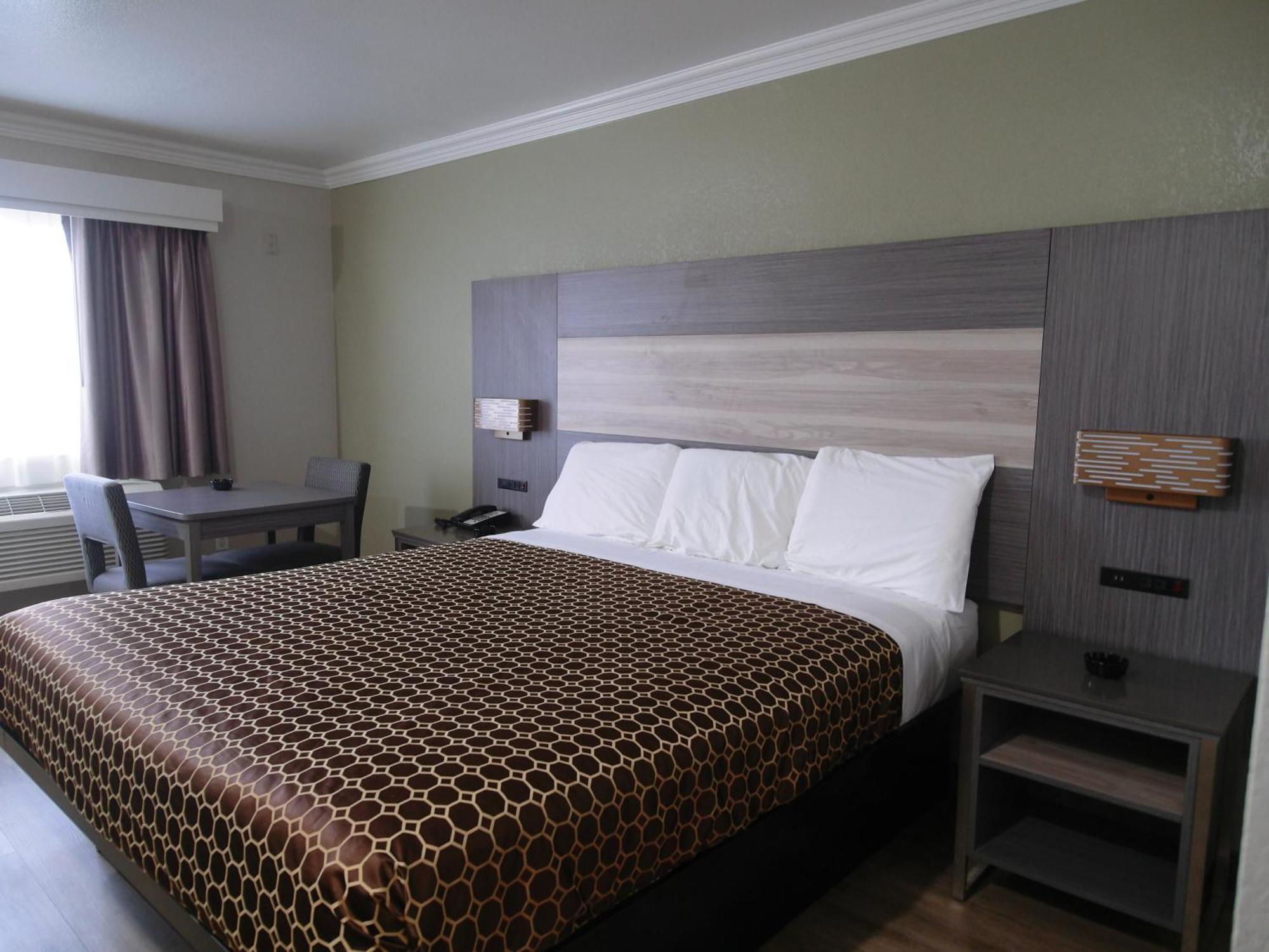 Americas Best Value Inn-Rialto Extérieur photo