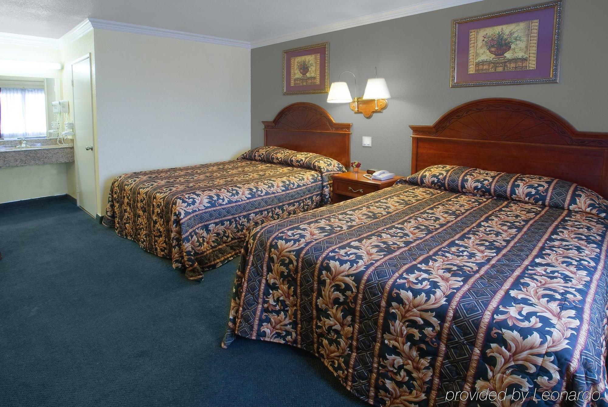 Americas Best Value Inn-Rialto Chambre photo