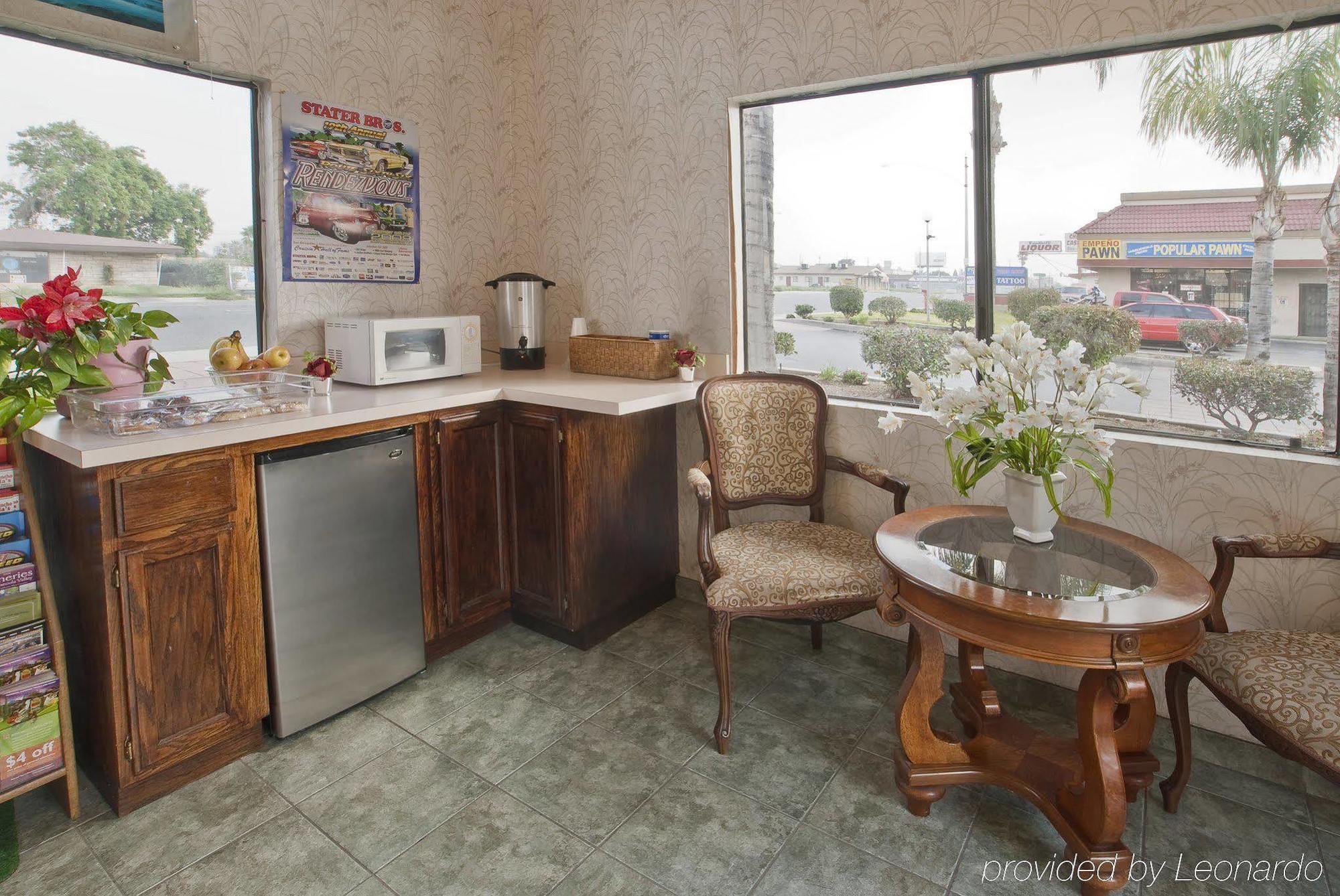 Americas Best Value Inn-Rialto Intérieur photo